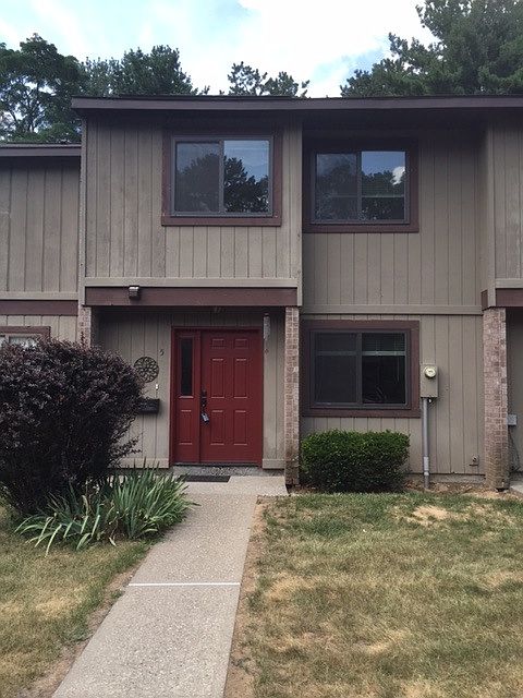 1st image of 5 Briarwood Ter