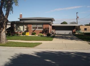 317 N Arquilla Dr, Chicago Heights, IL 60411