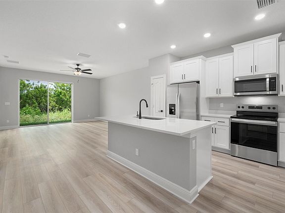 5th image of 1806 Gaiety Way