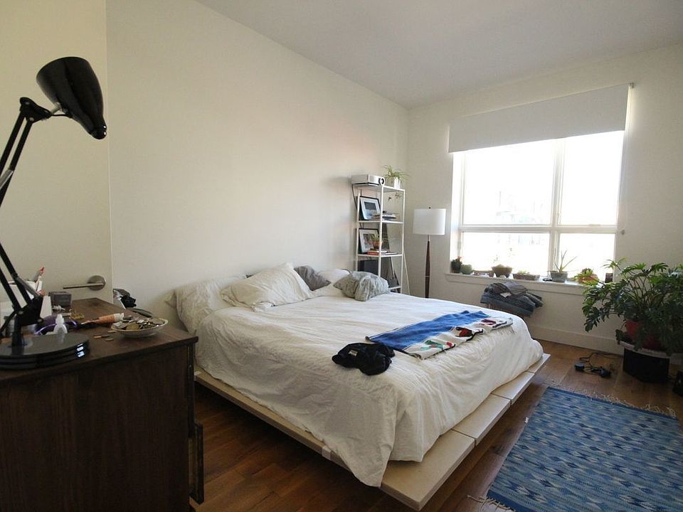 1st image of 73 Montrose Ave #3P