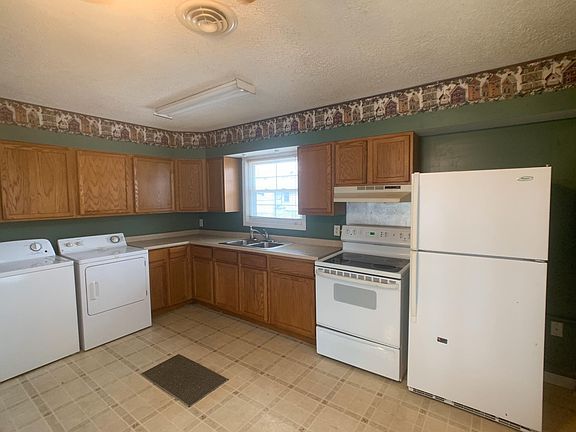 4th image of 509 W Roselawn St