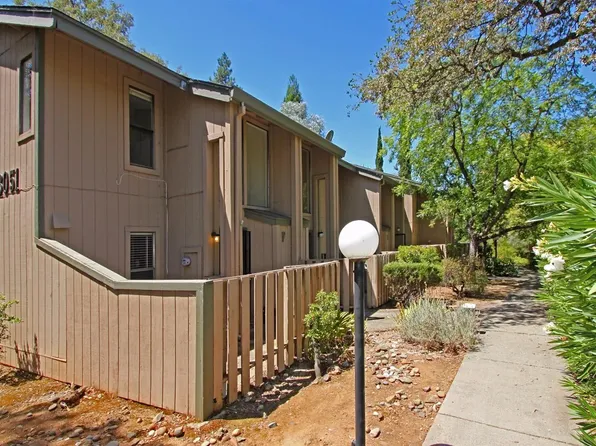 13051 Lincoln Way APT F, Auburn, CA 95603