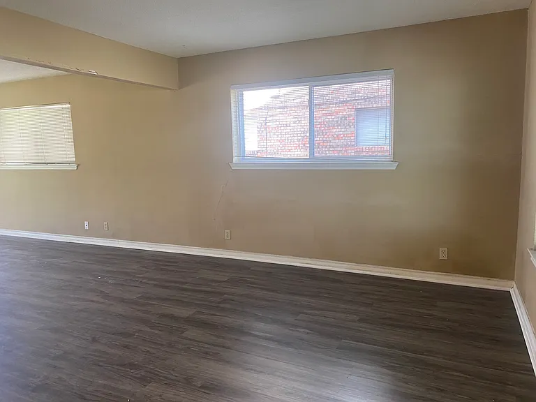 1710 N Travis St #1710 — Photo 6