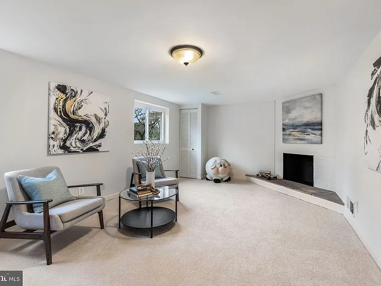 6222 Beachway Dr — Photo 24