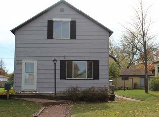 21 W Spirit Ave, Tomahawk, WI 54487