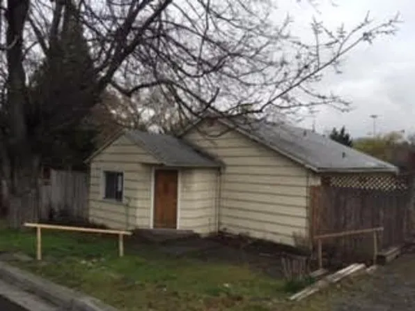 482 Lynn St, Ashland, OR 97520