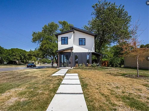 10803 Mandalay Dr Photo 1