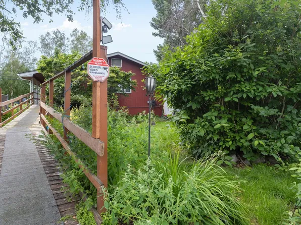 1221 3rd Ave, Fairbanks, AK 99701