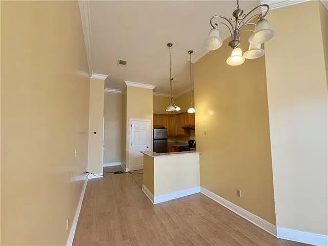 3100 Magazine St — Photo 12