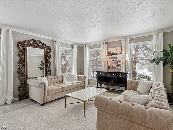 3rd image of 17116 Northbrook Trl