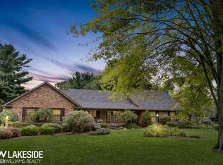 5855 Cherokee Dr, Washington, MI 48094