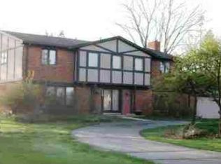 7459 Franklin Ridge Way, West Bloomfield, MI 48322