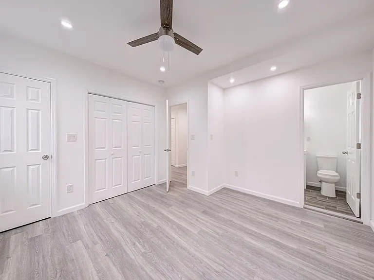1250 North Ave — Photo 15