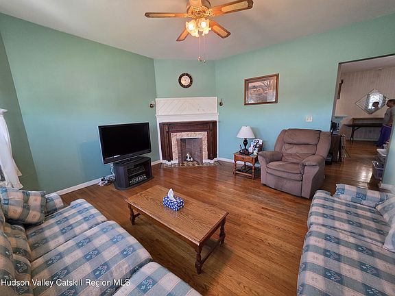 4th image of 83 Green Street