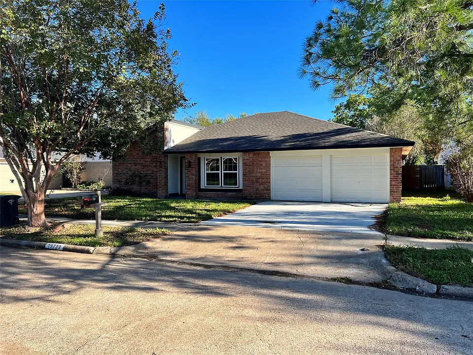 19739 Moonhollow Dr