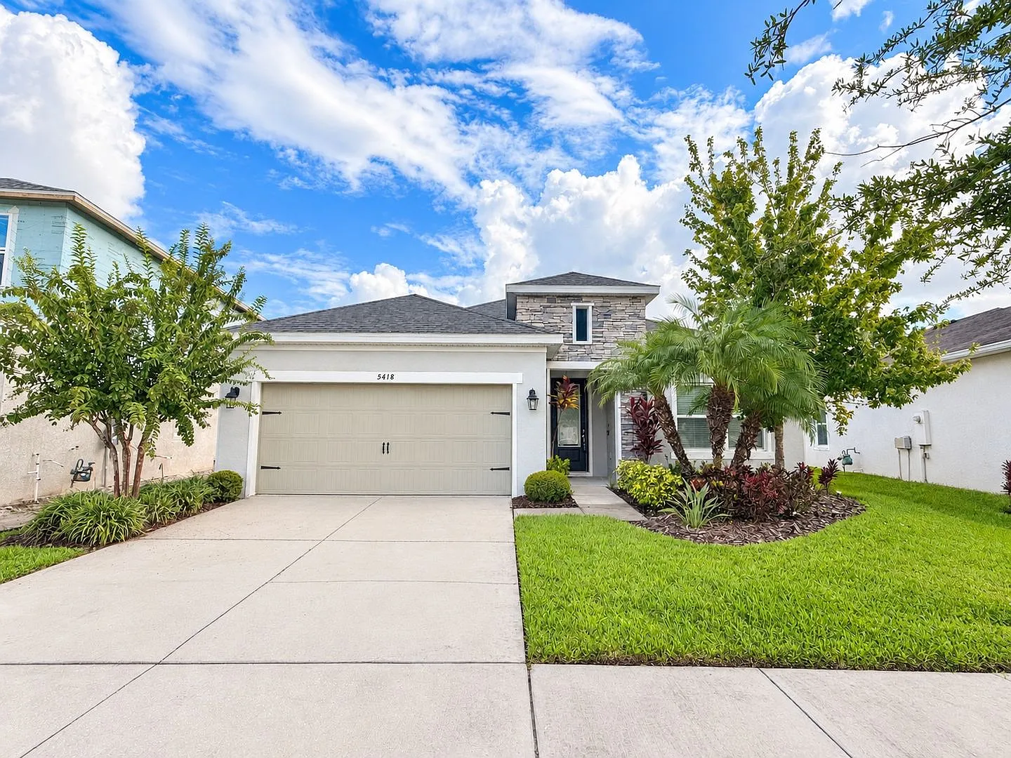 4 Bedroom / 3 Bath House In Waterset — Photo 2