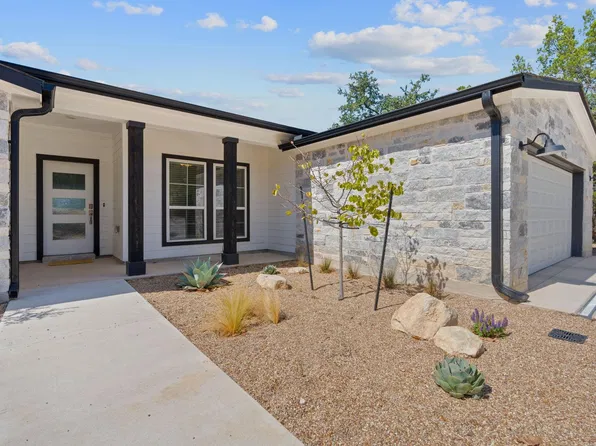 21102 Brewer Ln, Lago Vista, TX 78645