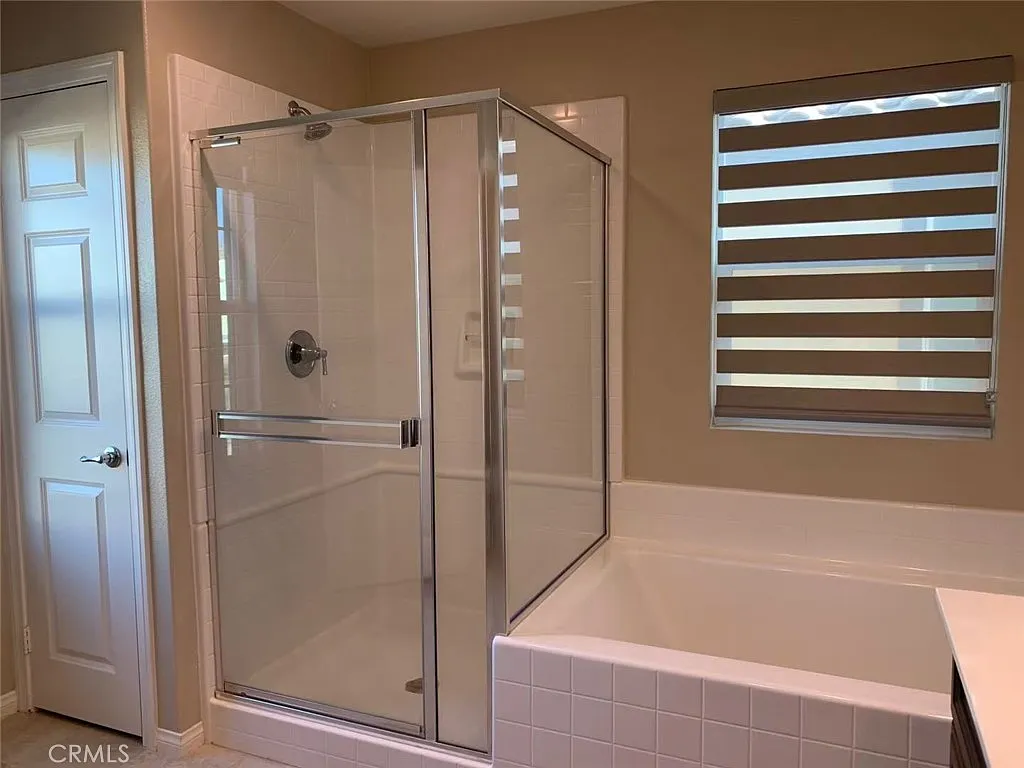 3 bed, 2.5 bath, 2193 sqft, $3,500 — Photo 4