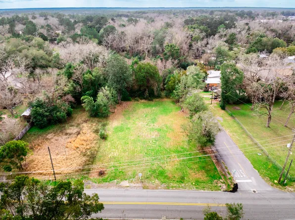 Bruce Ave, Defuniak Springs, FL 32435