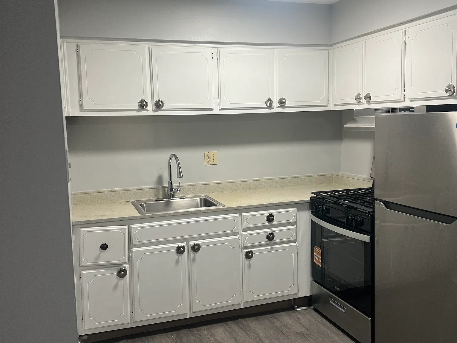 1 bed, 750 sqft, $1,650 — Photo 3