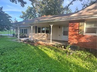 22301 E R D Mize Rd, Independence, MO 64057