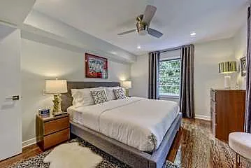 510 Queens Rd — Photo 19