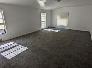 8244 Continental Ave UNIT 2, Warren, MI 48089