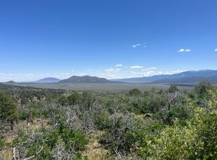 111 Cerro Montoso Rd, Taos, NM 87571