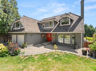366 Balfour Dr, Coquitlam, BC V3K 6C5