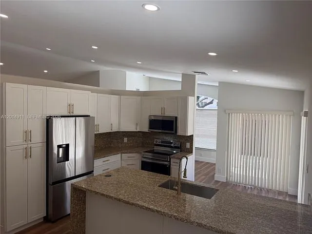 8113 SW 157th Ct — Photo 15