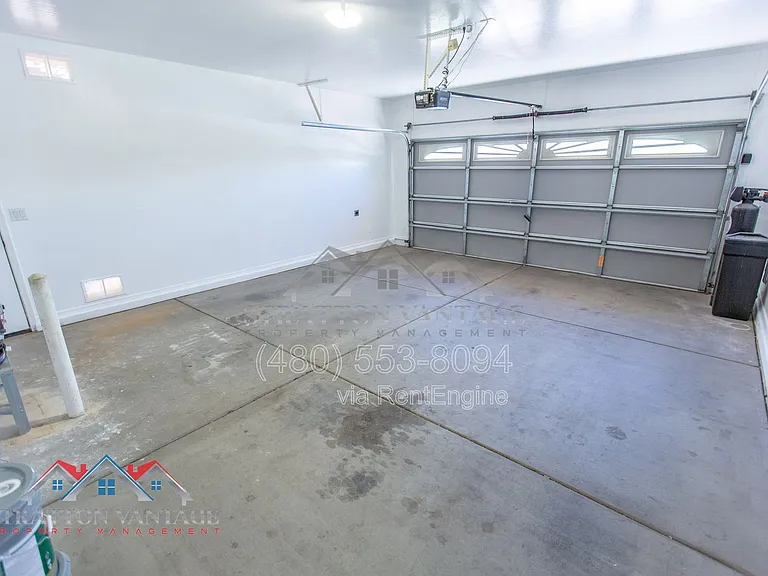 15272 W Jackson St — Photo 30