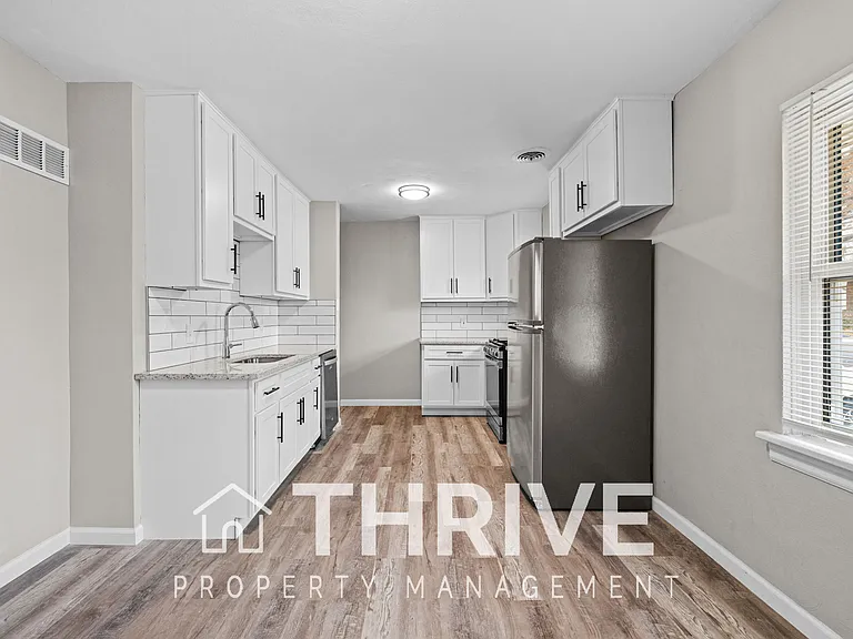 1068 Rainbow Dr — Photo 4