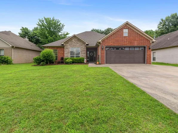 1160 Champions Dr, Conway, AR 72034
