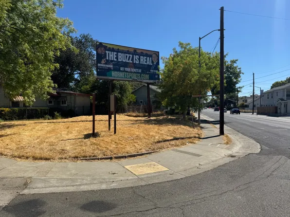 3951 Broadway, Sacramento, CA 95817