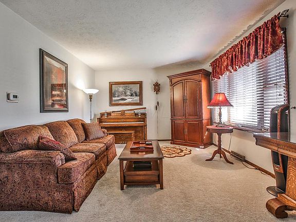 4th image of 6295 Moundview Pl