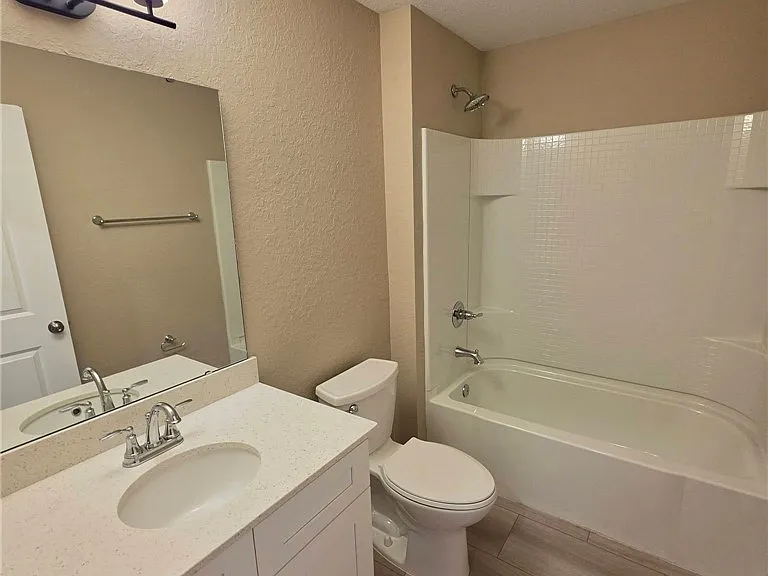 5527 Castania Dr — Photo 22