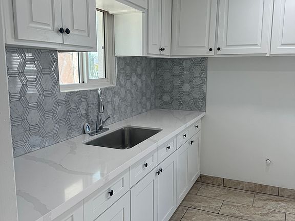 2nd image of 1818 E Monte Vista Rd #1