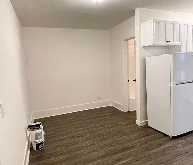 20 Brooks Ave #101 — Photo 5