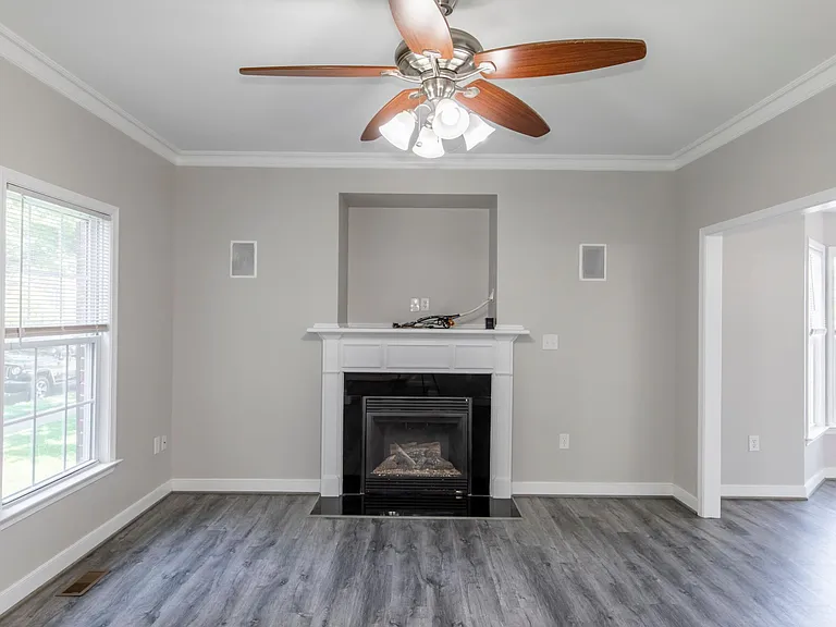 1716 Lakeview Ave — Photo 10