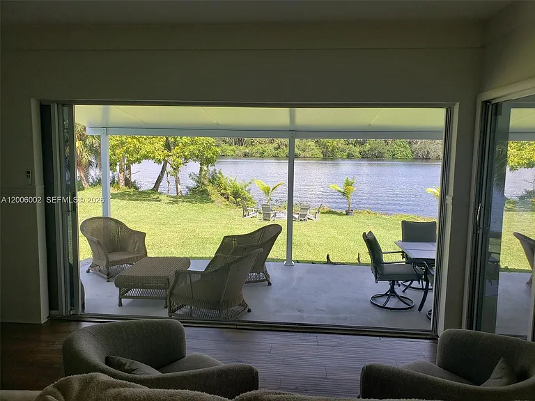 2111 Waylife Ct — Photo 14