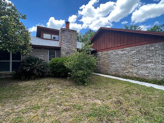 2nd image of 8717 Bishopswood Dr