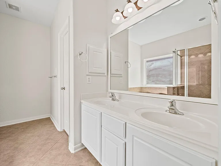 25210 Doves Gate Ct — Photo 22