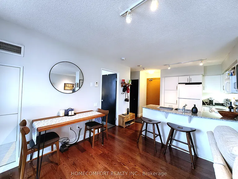 33 Sheppard Ave E #2007 — Photo 12