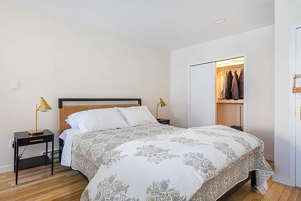 Rented by Living New York | media 18