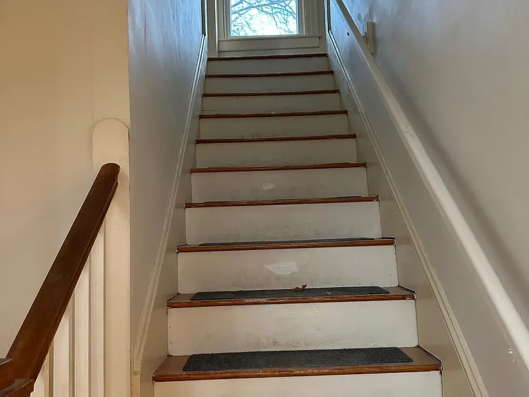 313 N Main St — Photo 1