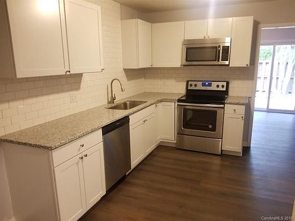 5th image of 7901 Charter Oak Ln