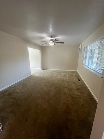 2219 Hillsborough Ct #2 — Photo 2