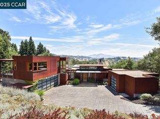 3983 Canyon Rd, Lafayette, CA 94549