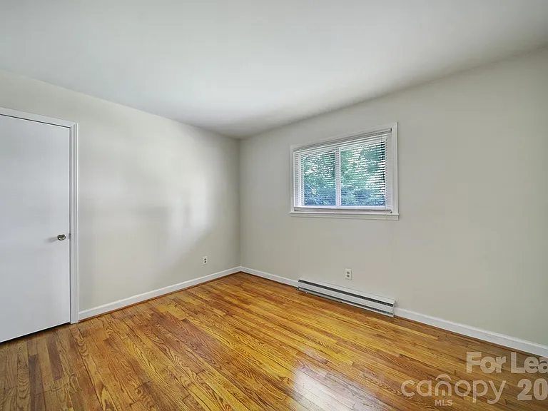 4301 Briarhill Dr — Photo 18
