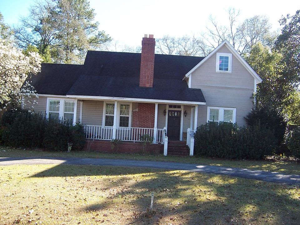 1st image of 406 Dennis Ave